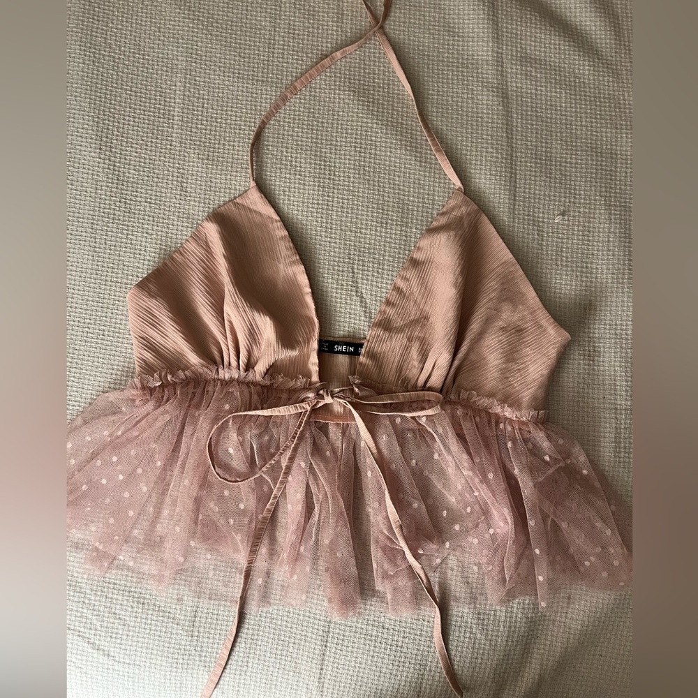 Daint flowy rose pink cropped to, with light weight tool like bottom part